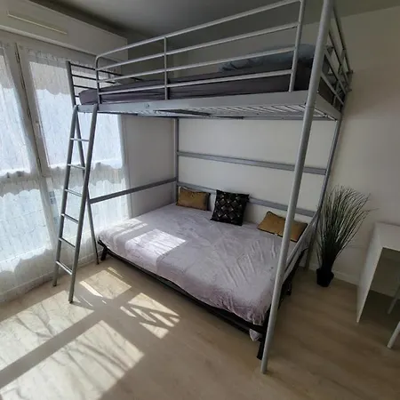 Fully Equipped 5min From The Train * مارسيليا